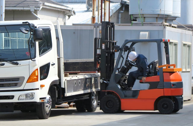 工場でインカムを活用しよう