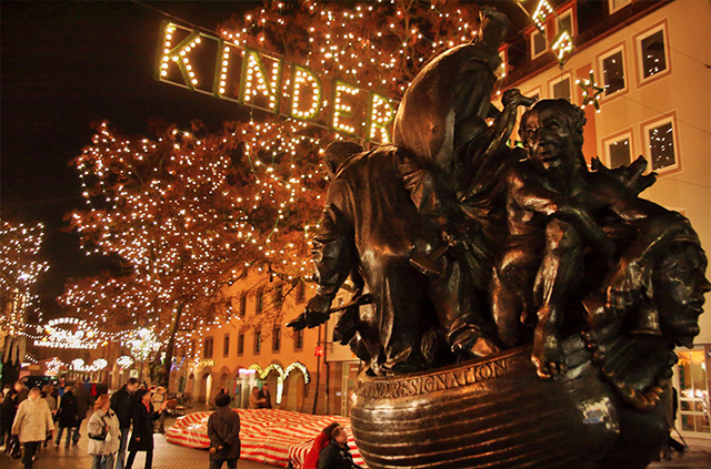 街頭イベントでインカムを利用するメリットとは