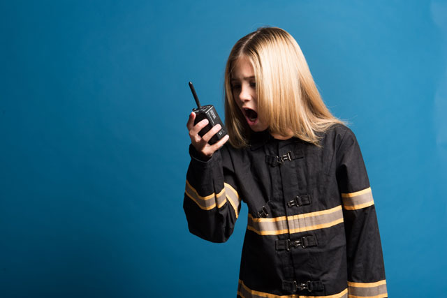 急な悪天候でも問題なく作動するインカム